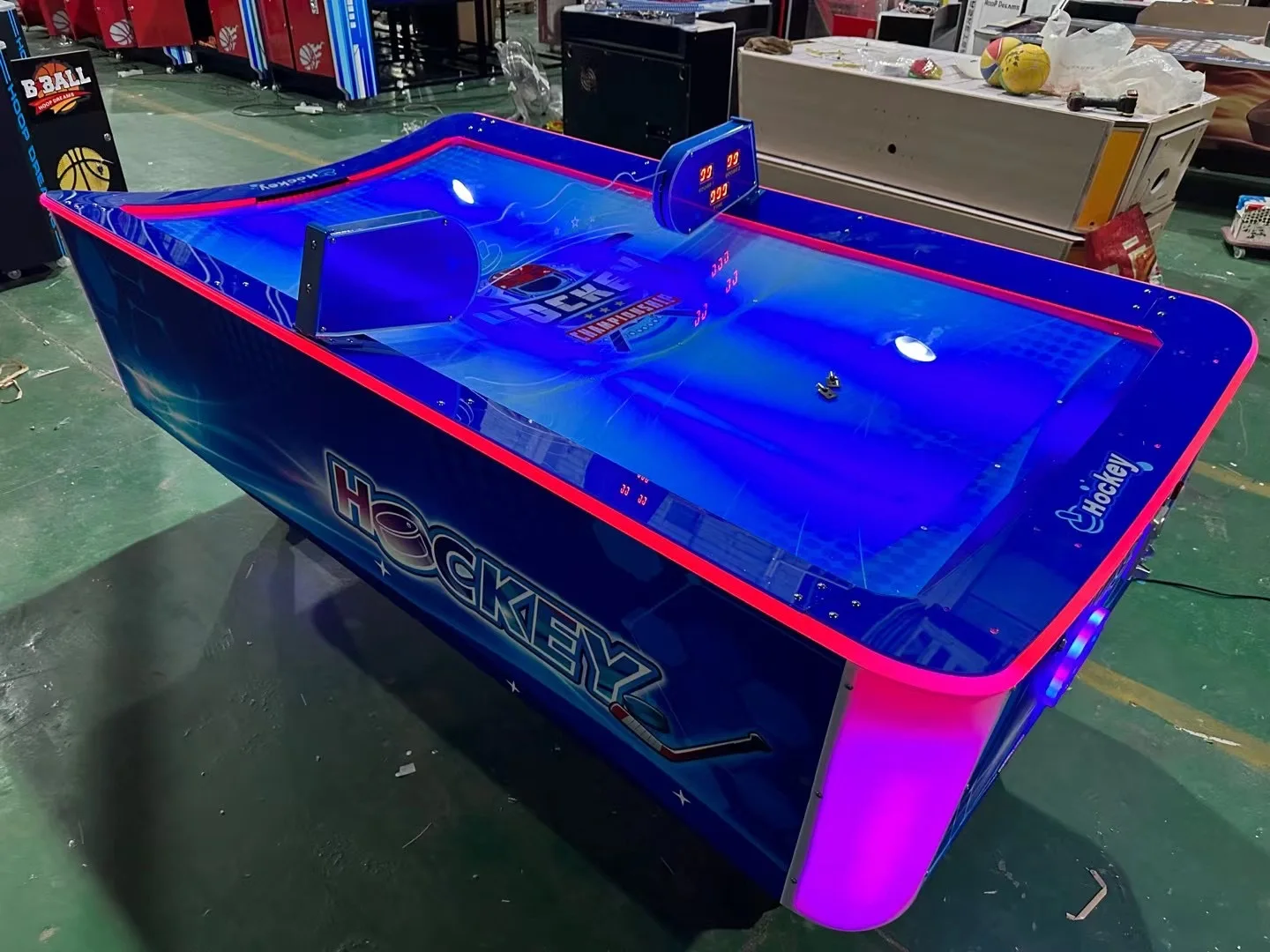 Simulatore Arcade a Moneta: Ta - Arcade Games & Vending Co recensione e prezzo