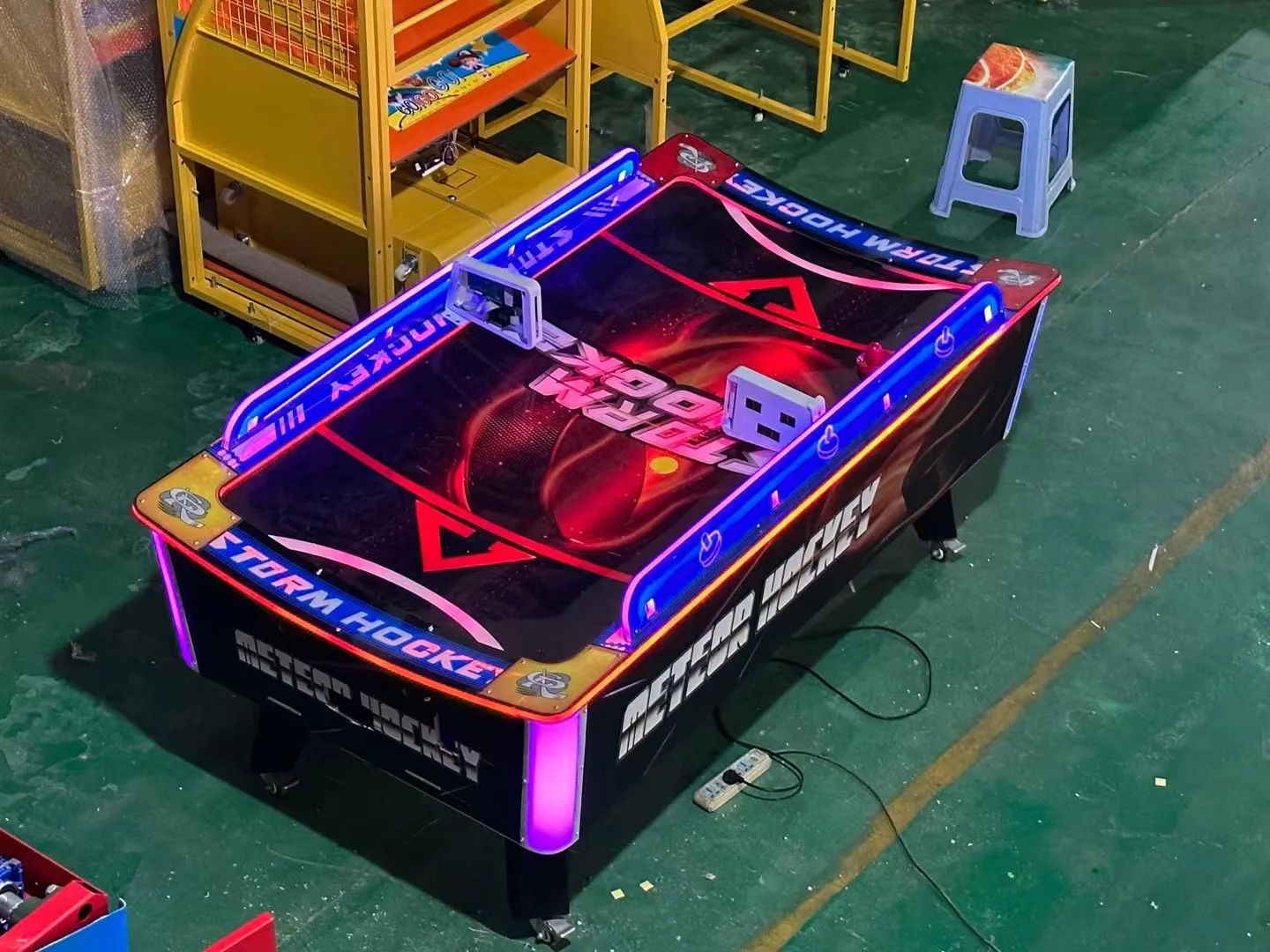 Simulatore Arcade a Moneta: Ta - Arcade Games & Vending Co recensione e prezzo